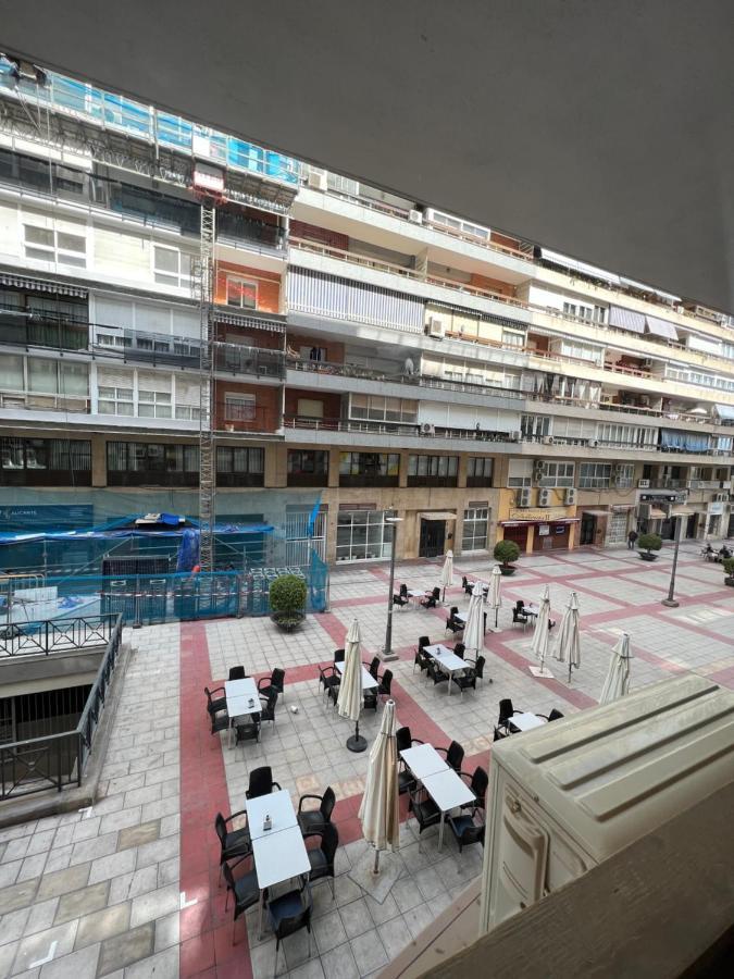 אליקאנטה Pension La Parada מראה חיצוני תמונה